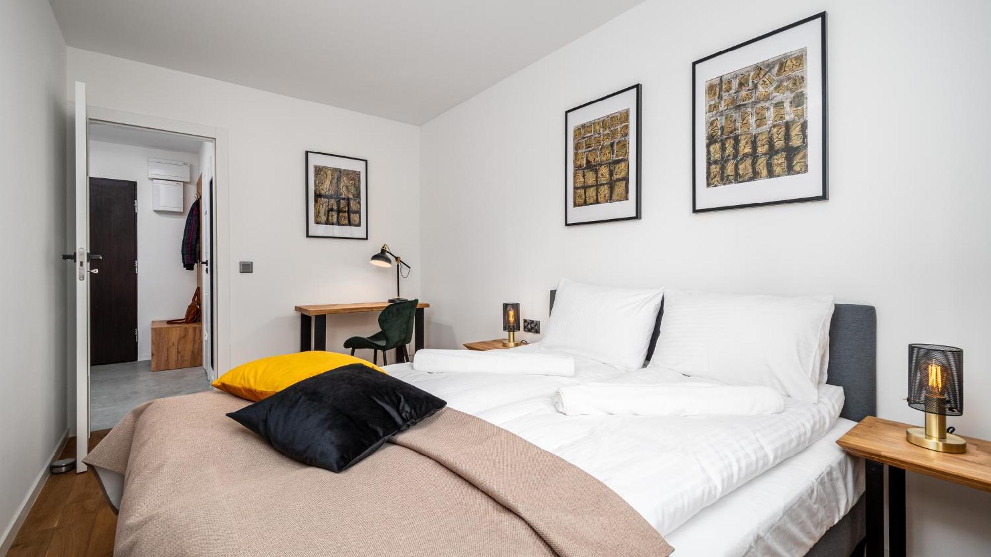 ורשה Zlota Apartments City Centre By Sun & Snow מראה חיצוני תמונה